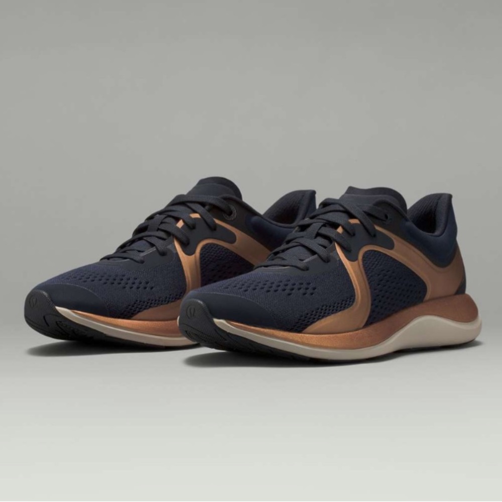Lululemon Chargefeel Low Women's
Workout Shoe